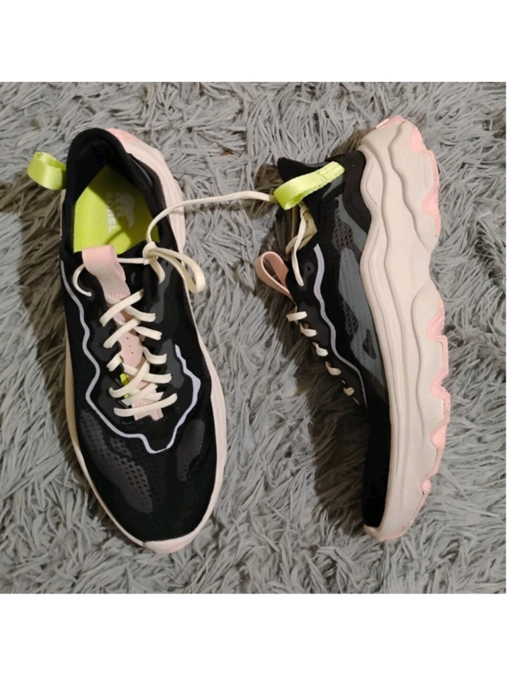 SOREL Kinetic Breakthru Day Pace Women Size 10.5 Black Pink Green Shoes